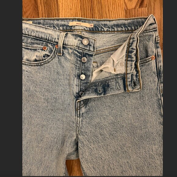 Levi's Wedgie Straight Fit Jeans (Size 30) - Picture 3 of 5